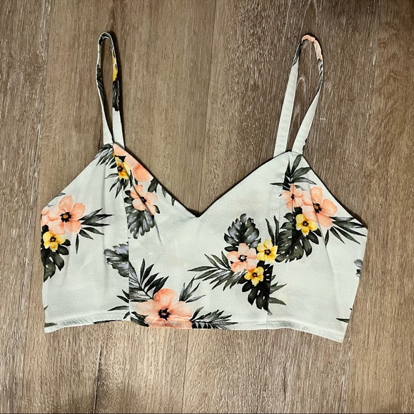 Forever 21 Tropical Floral Crop Top - Picture 2 of 4